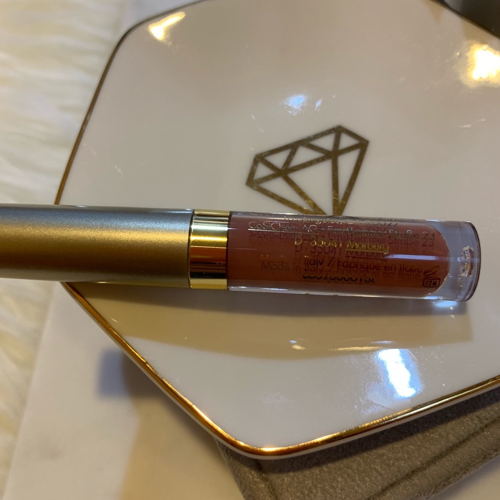 Stila Stay All Day Liquid Lipstick • Serenata. • - Picture 5 of 7